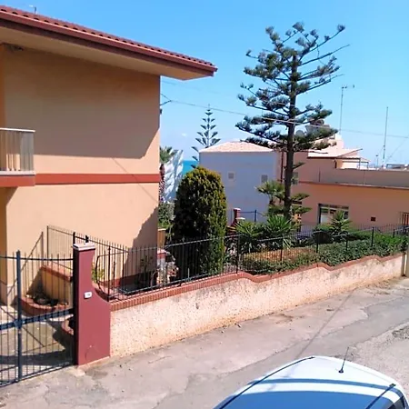 Casa Rosati Bed & Breakfast 4*